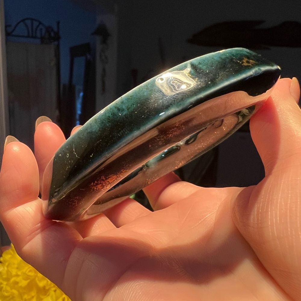 Elegant Green Ceramic Bracelet note minor chips hard to see when its on wrist - Picture 3 of 12